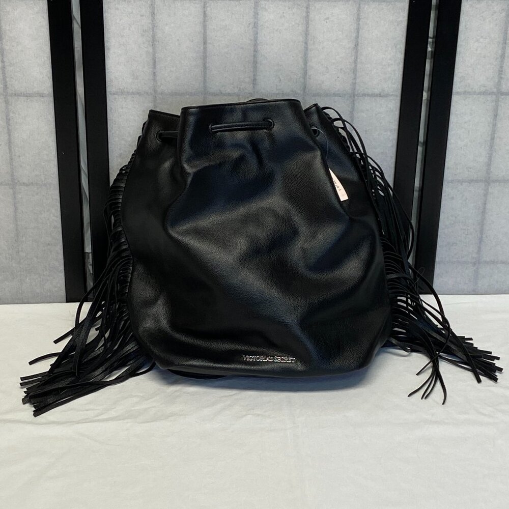 Victoria’s Secret Black Fringe Faux Leather Backpack Tote NWT Slide Closure Bag - Picture 4 of 15
